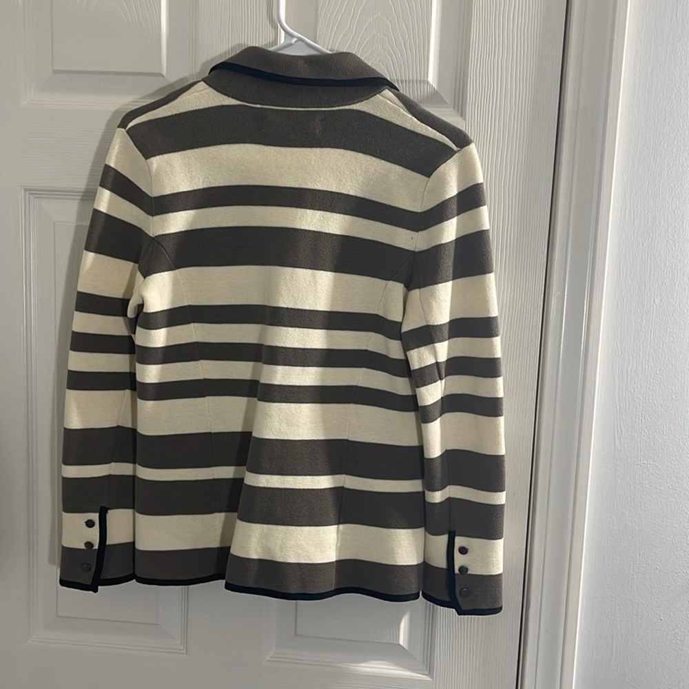 Loft Women's NWOT Grey, black and white structured sweater blazer, Size S - Picture 7 of 9